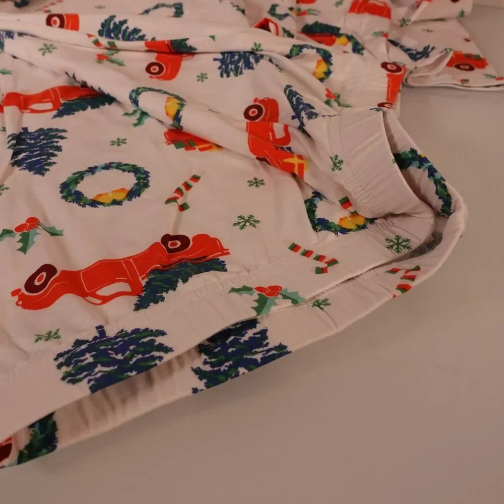 Christmas Pajamas 2 Piece Set Women's Size XL Super Soft White Red Truck Green